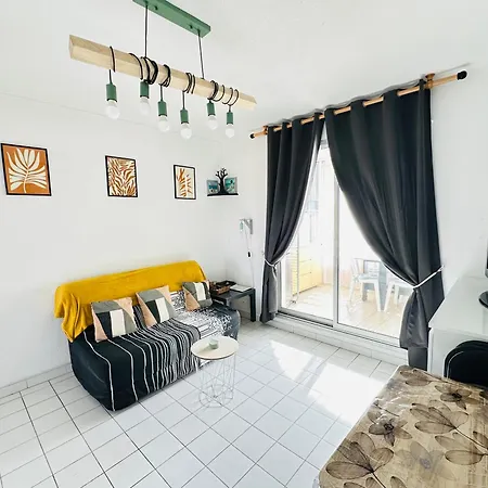 Apartment Face A La *